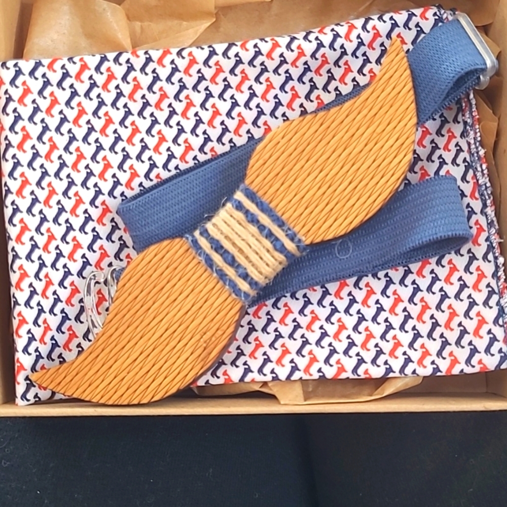 New Handmade Wooden Bow Tie with Pocket Square